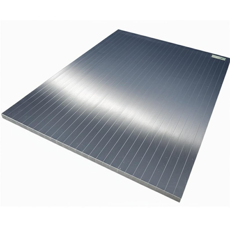 Plaque revêtue de titane en bande de conception largeur 100 mm-3000 mm épaisseur 2-12 mm pour des performances de revêtement optimales